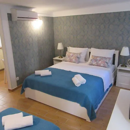 아파트먼트 렐라 Ii