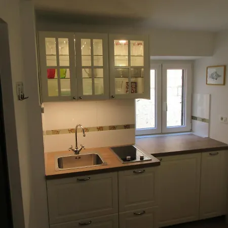 Апартаменты Lela Ii